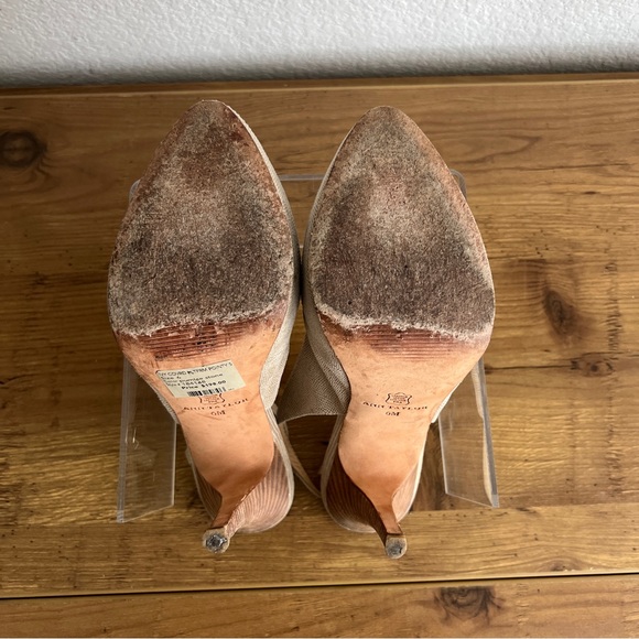 Ann Taylor heels - Picture 3 of 10